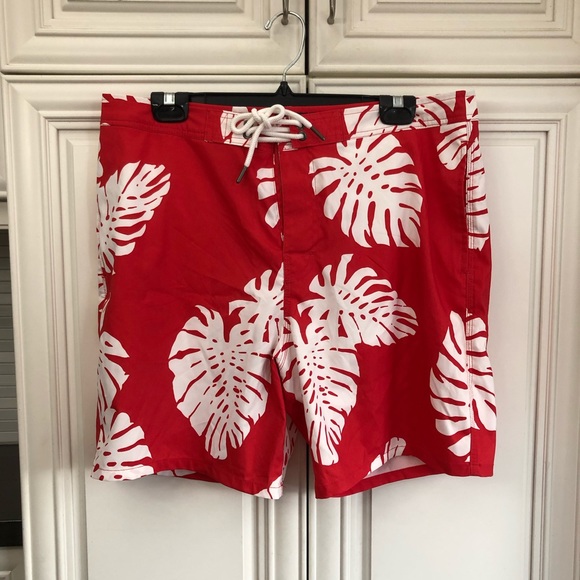 🥳HOST PICK🥳 Abercrombie men’s swim shorts - Picture 1 of 9